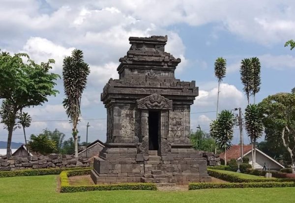 Sejarah Candi Pringapus di Kerajaan Mataram Kuno