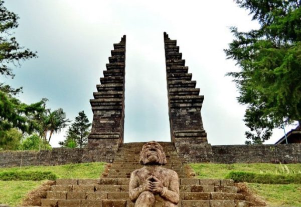 Sejarah Candi Cetho di Karanganyar, Jawa Tengah Yang Terlupakan